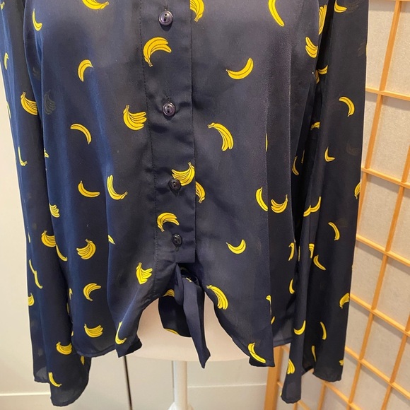 Charming Charlie M Blue Yellow Banana long sleeve tie front button blouse top - Picture 2 of 4